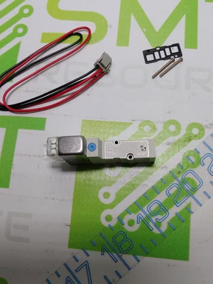 NEW UNIVERSAL INSTRUMENTS SMC SYJ3140-5LZ