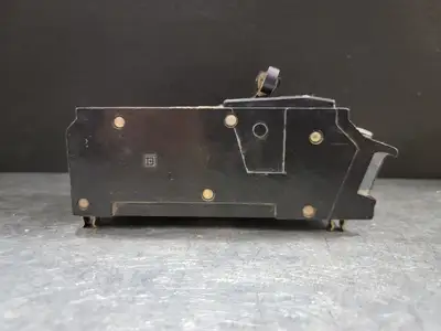 USED SQUARE D Q12150