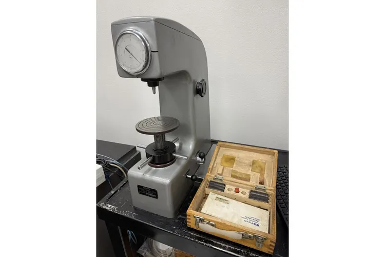 Used _UNKNOWN_ _UNKNOWN_ Hardness Testers Utah US | KD Auctions #1549486