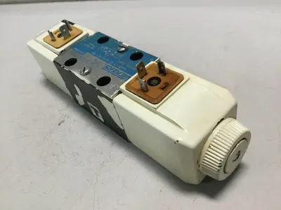 USED VICKERS DG4V-3-6C-M-U-HL7-60