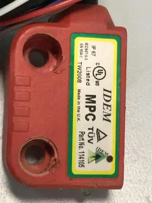 USED IDEM SAFETY SWITCHES 114105
