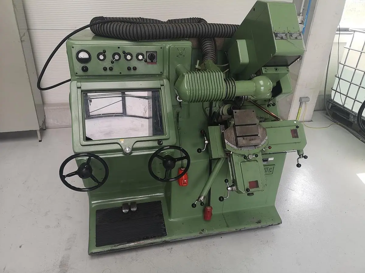 Used 1965 PETEWE PFS 3D Profile Grinders CZ | Amaron s.r.o. #1056628