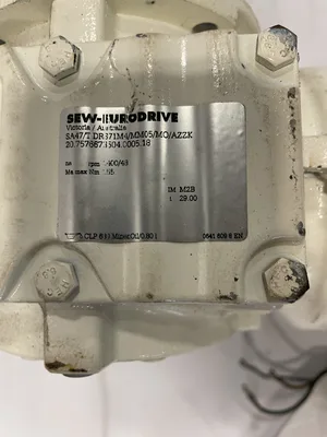 Sew-Eurodrive SA47/T DRS71M4/MM05/MO/AZZK Gear/Speed Reducer/Gearmotor 29:1 3PH