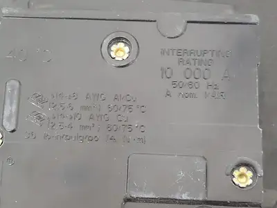 USED SQUARE D QO120