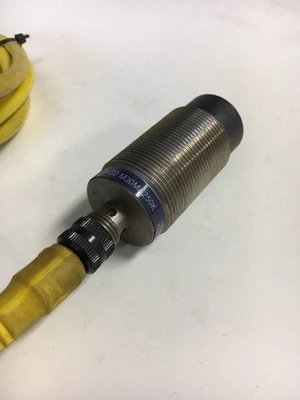 Used Telemecanique XS2-M30MA250K Proximity Sensors Indiana US | J&J Industrial Supply #509218