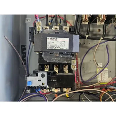 Used 50HP NEMA Size 3 Combination Motor Starter 100 AMP GE Controller