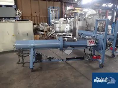 USED Ventura Hydraulic Fabricators 10" Ventura Hydraulic Fab Horizontal Ram Extruder