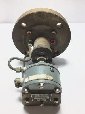 Foxboro 17R Pneumatic Repeater Supply Pressure 120 PSI Operating Pressure 20 PSI