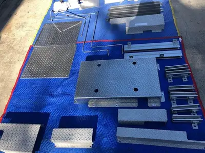 DIAMOND PLATE WITH U STRUT