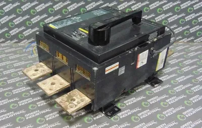 Square D PHF3616001386 Circuit Breaker 1600A 600VAC Auxiliary Green Face Used