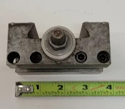 USED ALORIS TOOL POST HOLDER