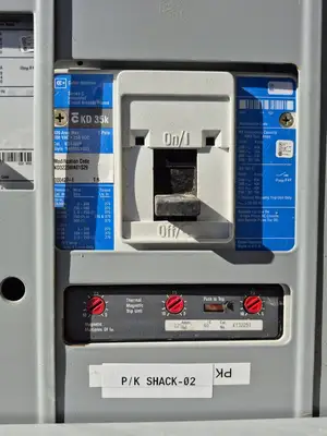Power Distribution Center (PDC) - 600 Amp Main Breaker
