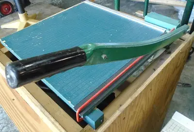 Tabletop Guillotine Paper Cutter