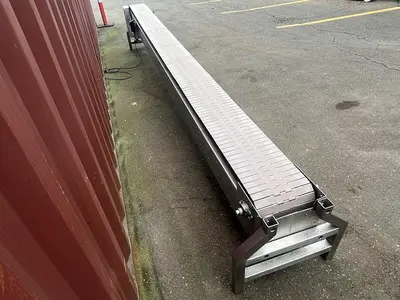 17'L Inclined Modular Conveyor