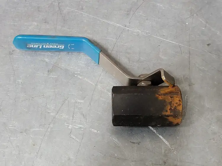 Used GREEN LINE _UNKNOWN_ Valves/Fittings British Columbia CA | Lenmark #257716