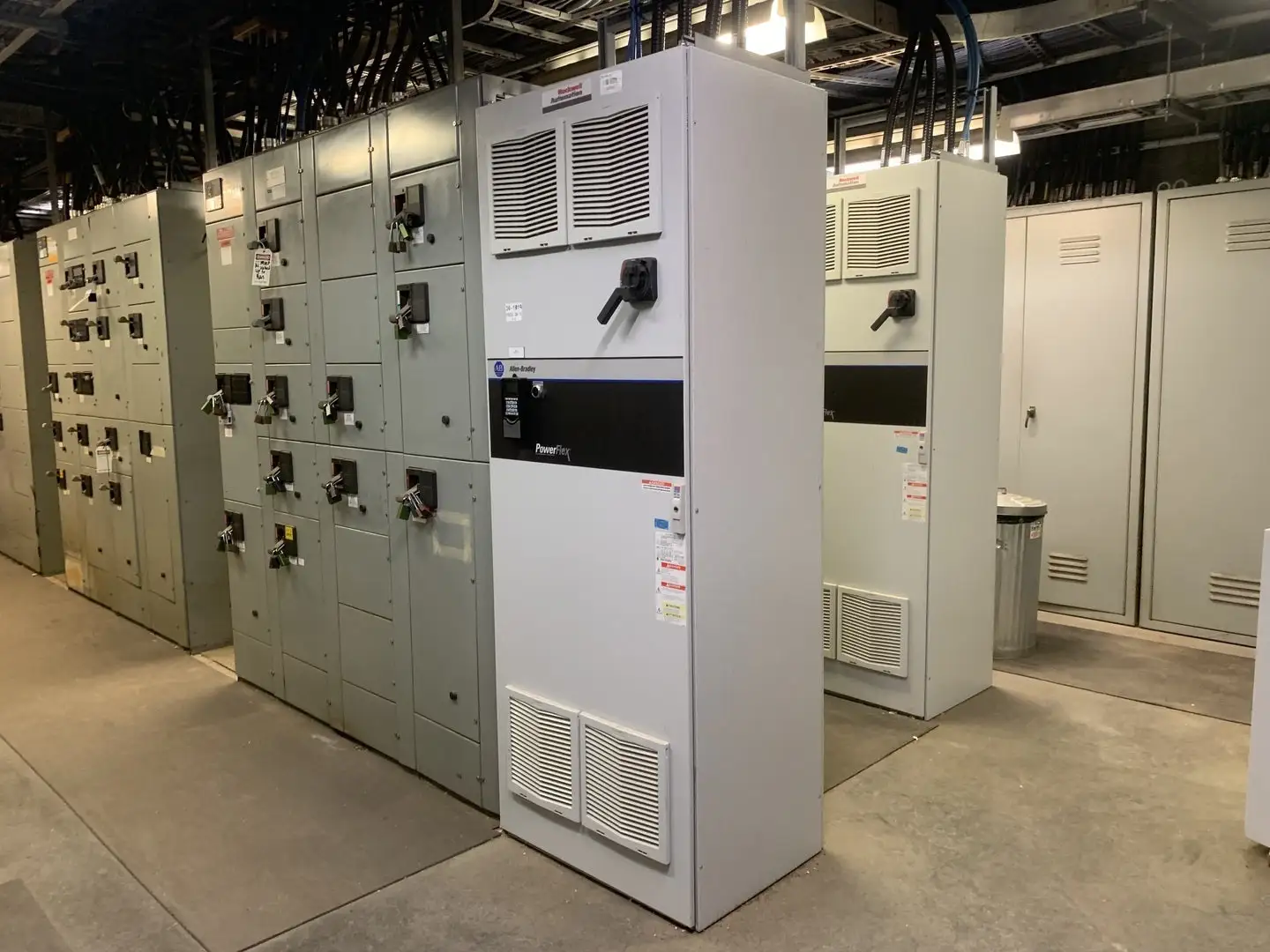 Used ALLEN-BRADLEY 21F1AAE125AA0BT6-ND-B0-F0-P5-C1-IB-H6-MT-L2-L3-SX-CUSTOM Switchgears British Columbia CA | Lenmark #240871