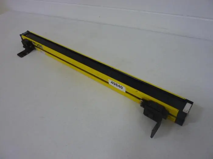 Used SICK OPTIC ELECTRONIC MGSE75-12B Light Curtains & Grids Michigan US | Ideal Machinery #871574
