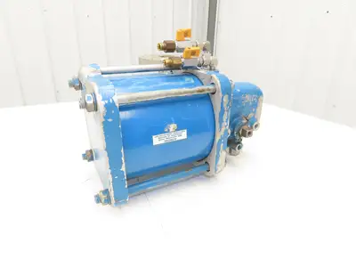 Jamesbury 4" 5150 31 3600TT 316SS Flanged Ball Valve & Pneumatic Actuator ST400B
