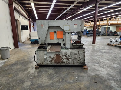 Used 1900 BROBO Q35Y-25 Ironworkers Illinois US | Revelation Machinery #1404136