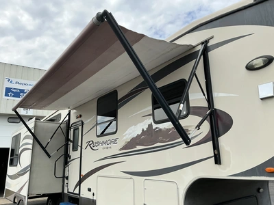 Used 2012 CROSSROADS RUSHMORE 34SB Campers, Caravans, Motorhomes Michigan US | Miedema Asset Management Group #1406929