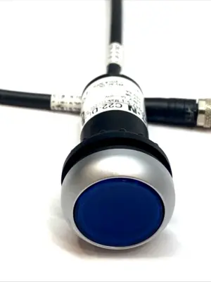 C22-DL-B-K10-24-P31 | Eaton  Compact 22.5mm Pushbutton Blue Male M8 4-Pin - Used