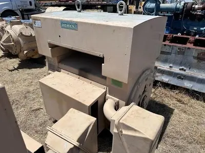 Siemens 800 HP @ 1185 RPM Electric Motor SN E18811-01-1