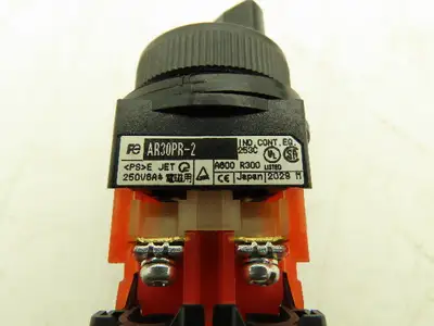Fuji Electric 2 Position Maintained Selector Switch 1NO 1NC  Lot of 11