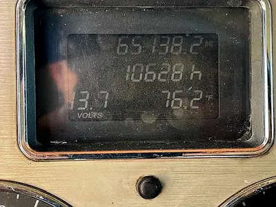 USED 2009 MACK GU713