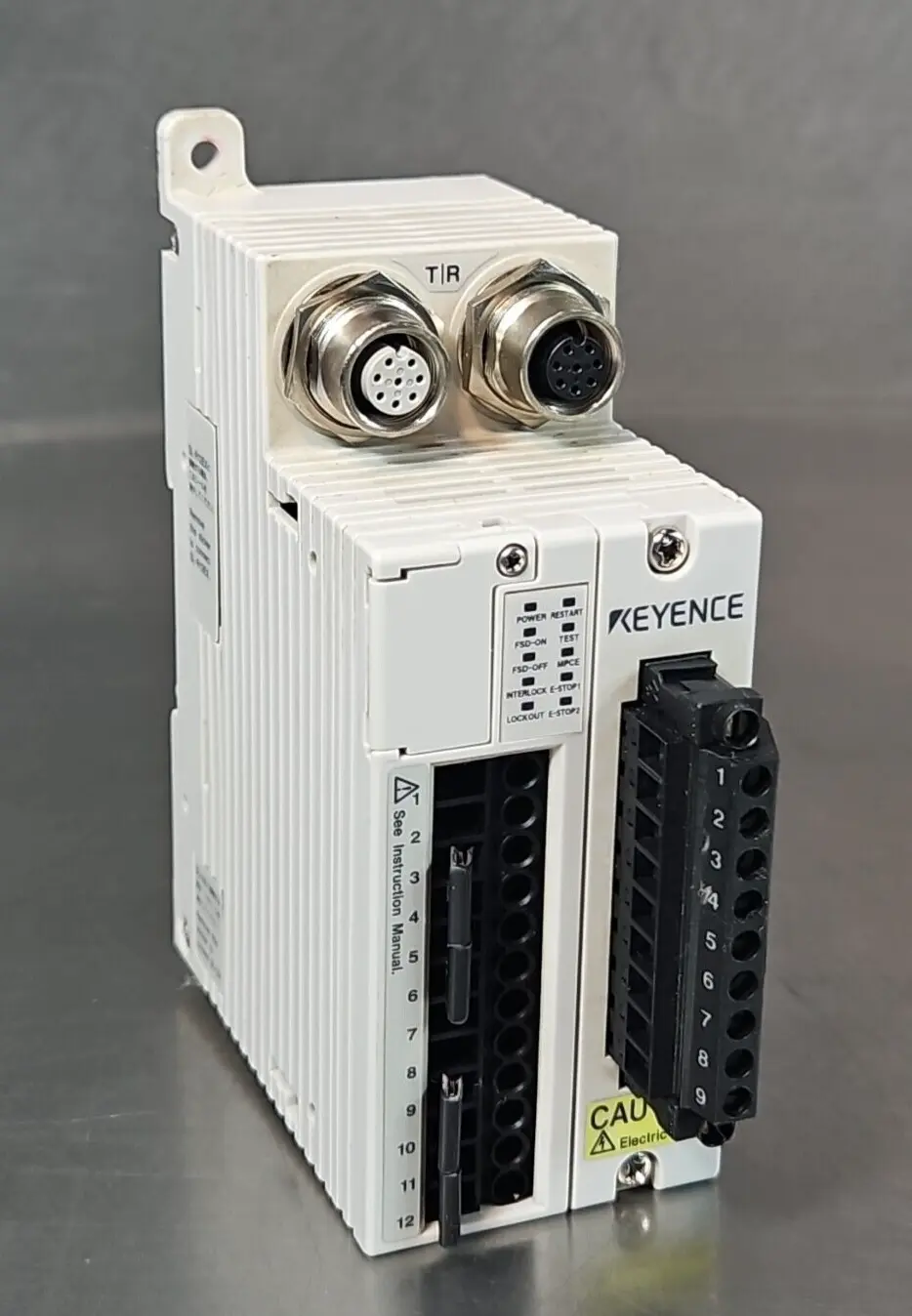 Keyence SL-R11 Safety Control Unit 24VDC 150mA Type 4 (BIN3.4.4)