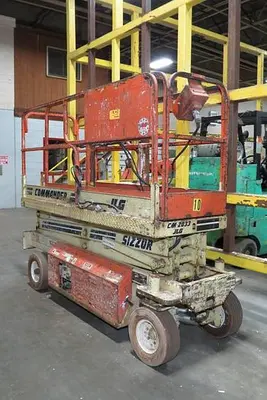 USED JLG CM-2033