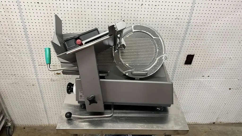 Used Bizerba Used Bizerba GSP HD Automatic 13" Gravity Deli Meat Slicer - 120V - JJ Slicers / Dicers / Cutters Illinois US | Falcon Restaurant Supply #1373501