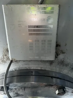 2012 ZIEMANN BAUER 9,300 GALLON Stainless Steel Tanks | Perry Equipment (5)