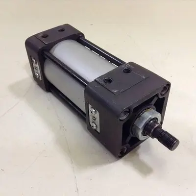 USED ARO 0920 1009 1 020
