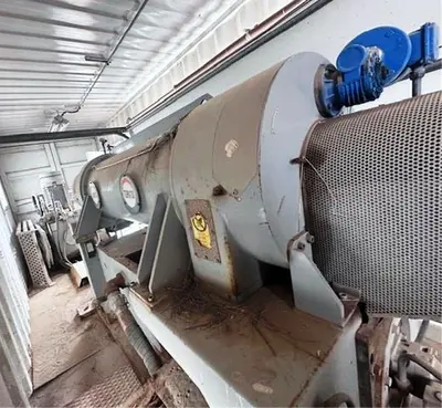 (5) Pieralisi Jumbo 3 containerized decanter centrifuges, 414/304SS.