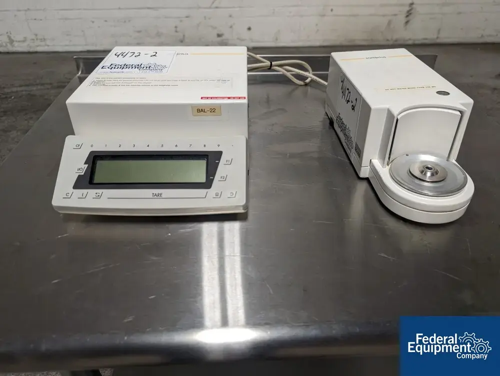 USED Sartorius Sartorious MC5 5 Analytical Balance