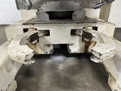 USED 1993 VMI SPI400DAVI