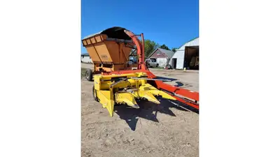 Used NEW HOLLAND FP230 Forage Harvester North Dakota US | Trustworthy Equipment #1403435