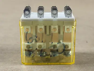 NEW IDEC RH4B-U