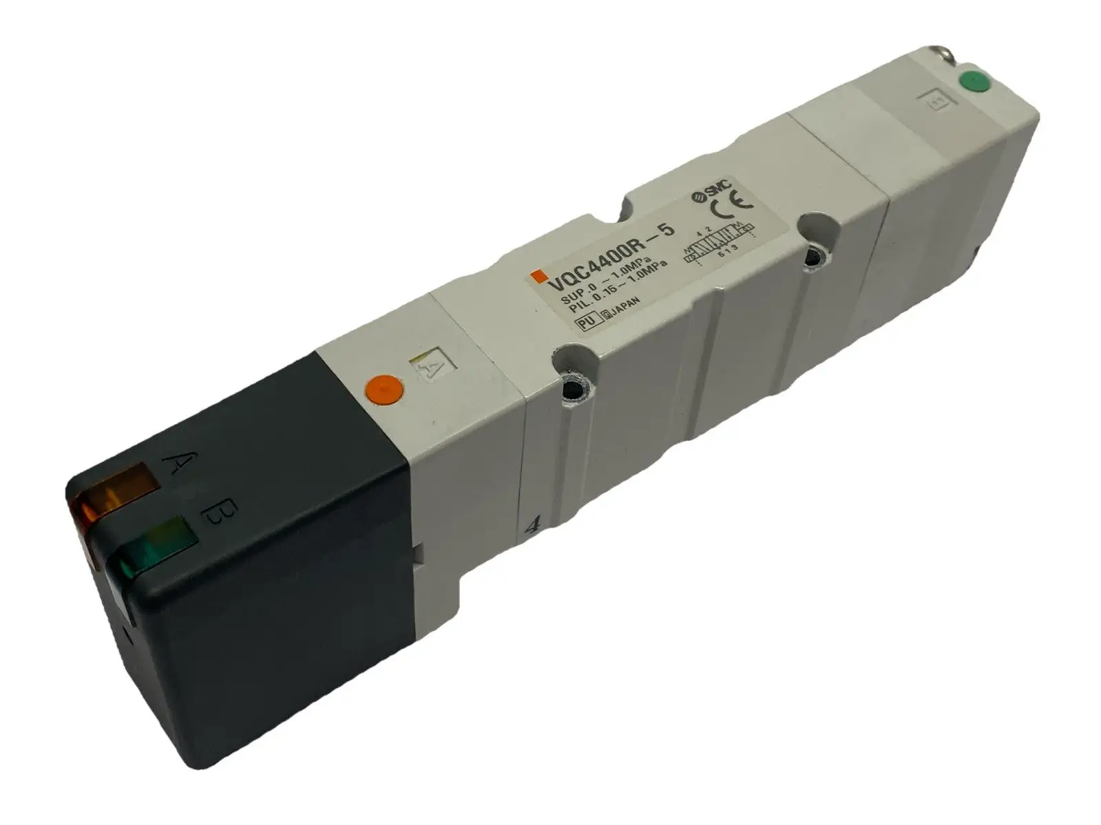VQC4400R-5 | SMC  Pneumatic Manifold Solenoid Valve 5-Port - Used