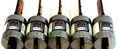 NEW BUSSMANN FRS-R-250 FUSES 600V FRSR250 LOT OF 5