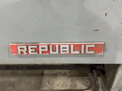 14" X 40" REPUBLIC MODEL #14 ENGINE LATHE WITH METRIC: STOCK #23667
