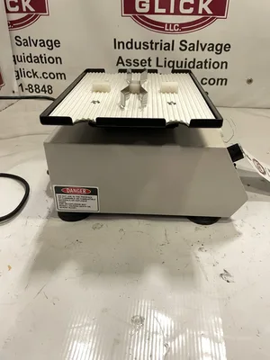 Lab-Line 4625 Titer Plate Shaker 40 to 1100 RPM