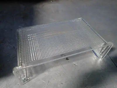 Wall Pack Light Fixture, Drop Lenses