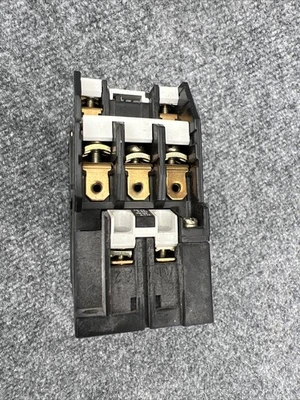 Used General Electric CR7CE PLC Contactors California US | Davliegogo LLC #1708306