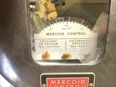 Mercoid Control PGW-153-P2 Gas Pressure/Differential Pressure Switch 120/240C AC/DC