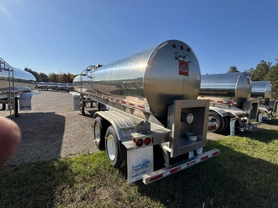 Used 2017 WALKER MILK TANKER TRAILER Liquid Supply Trailers Michigan US | Miedema Asset Management Group #1709493