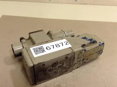 USED SPERRY VICKERS DG4V30BPLT10JAS310
