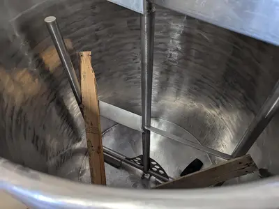 200 Gallon Mix Tank