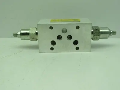 Dynex Rivett S8620-02-AB-V-20 Dual Flow Hydraulic Control Sandwich Valve