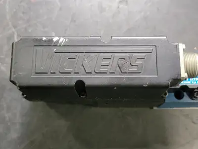 USED VICKERS KBFDG4V-3-2C13N-Z-M1-PE7-H7-11